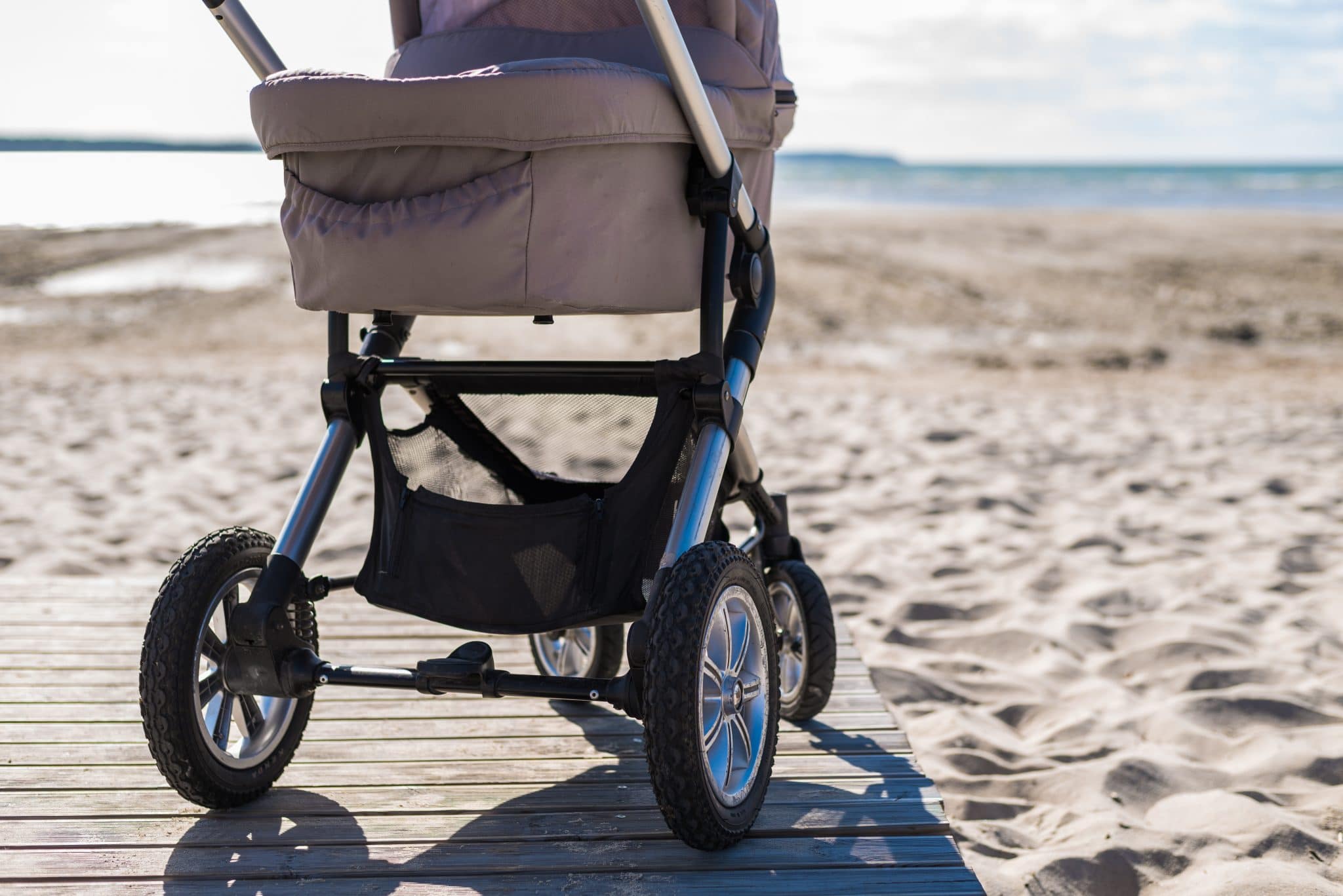 capsule car seat and pram